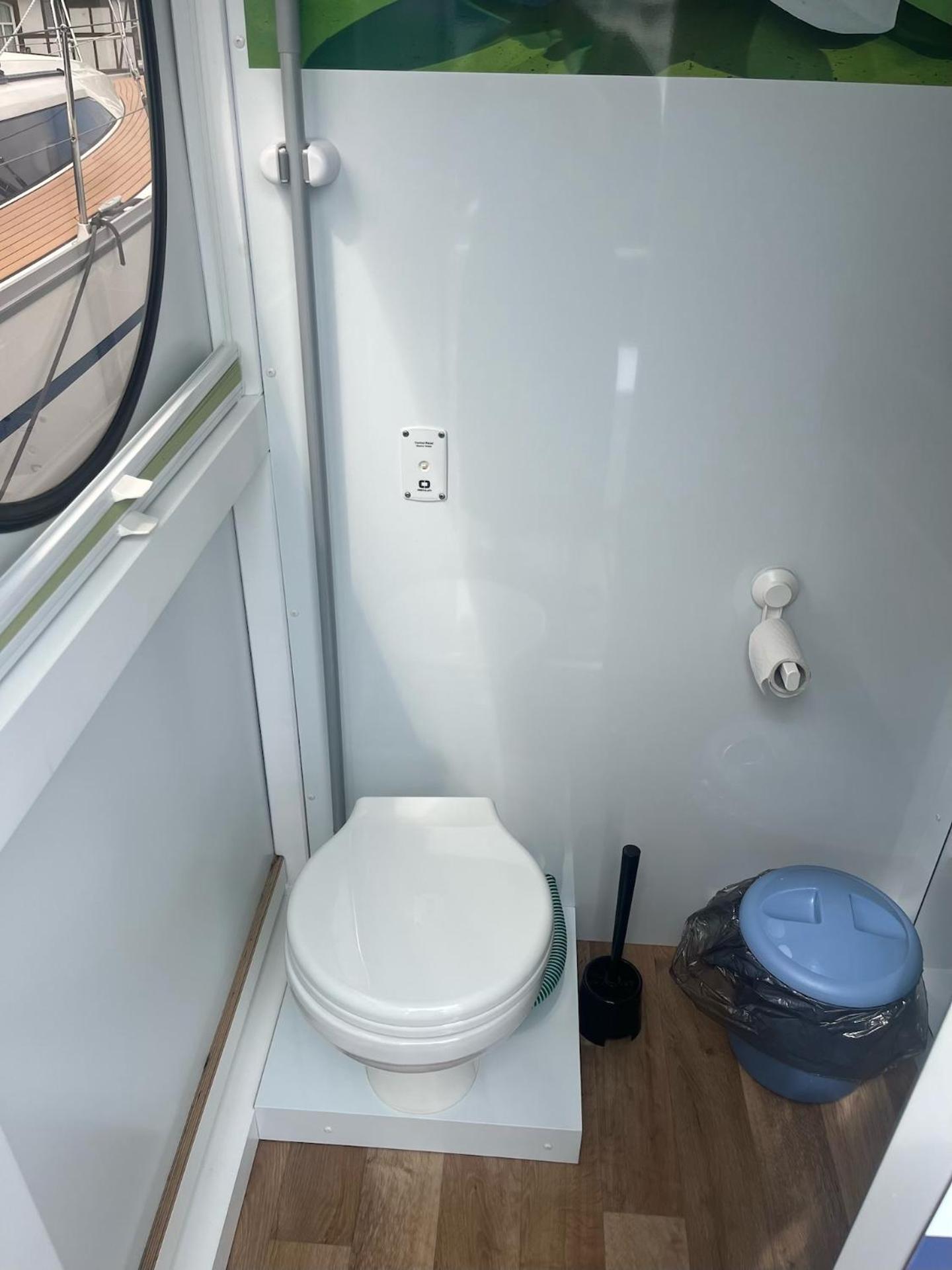 Wohlfuehlboot Hausboot - Festlieger Im Hafen Bad Saarow - Wc An Bord, Dusche An Land Exterior foto